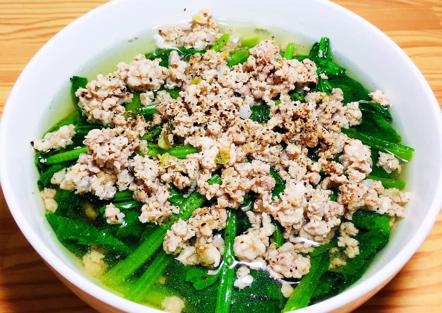 Canh rau cải nấu thịt băm