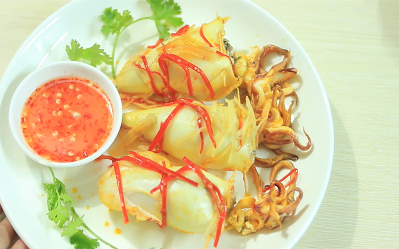 Mực nhồi thịt