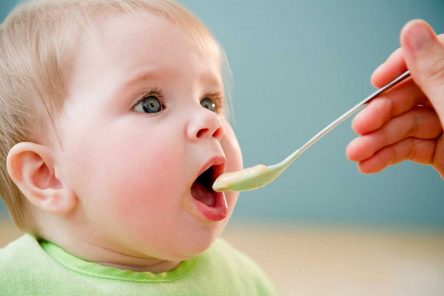 Bé chậm mọc răng nên ăn gì – Cha mẹ không thể bỏ qua