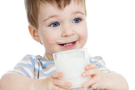 Tổng hợp các loại sữa cho trẻ suy dinh dưỡng thấp còi tốt nhất